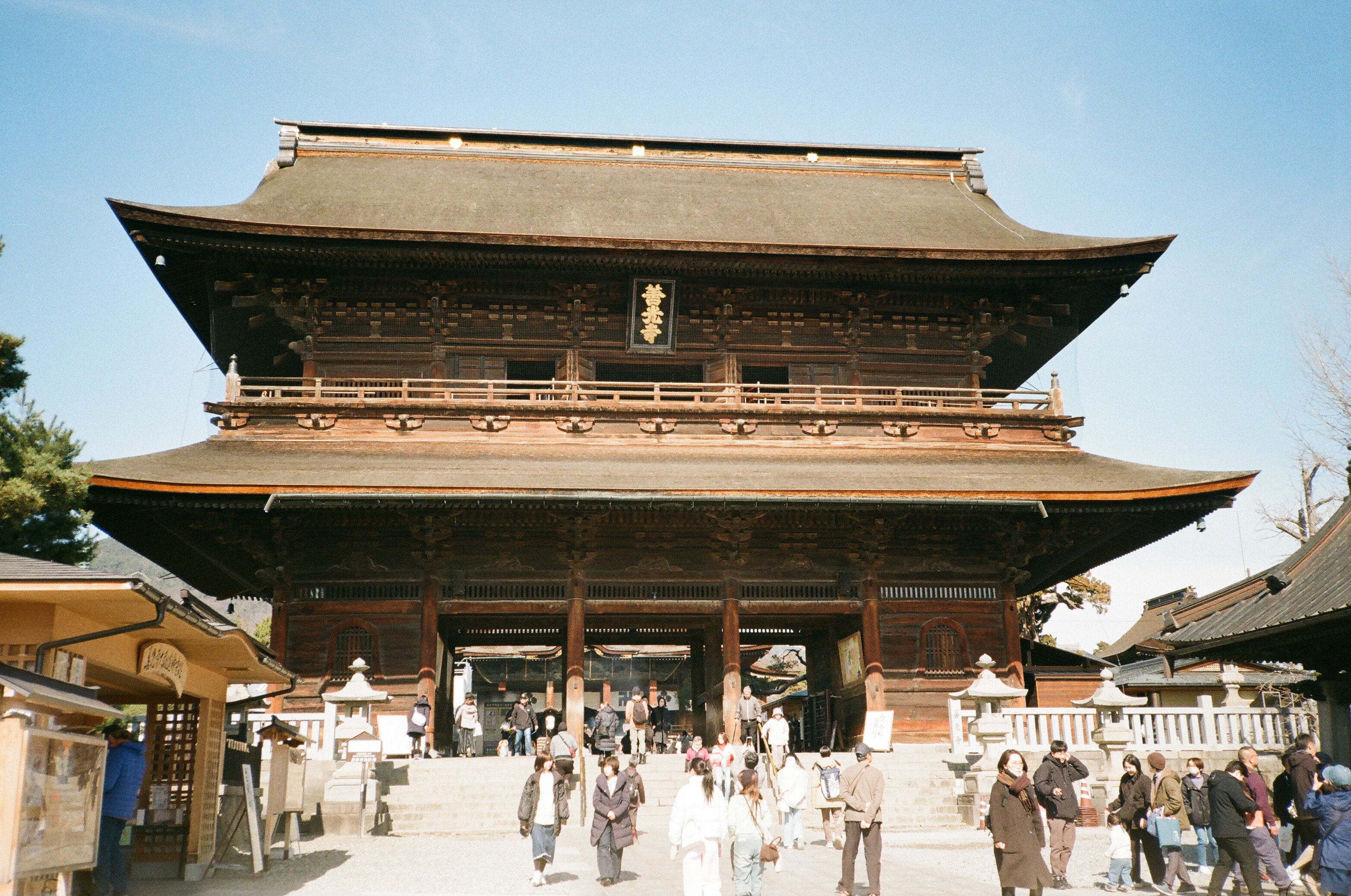 Zenkoji Temple gate in Nagano Japan, photo by Kinman Bailey