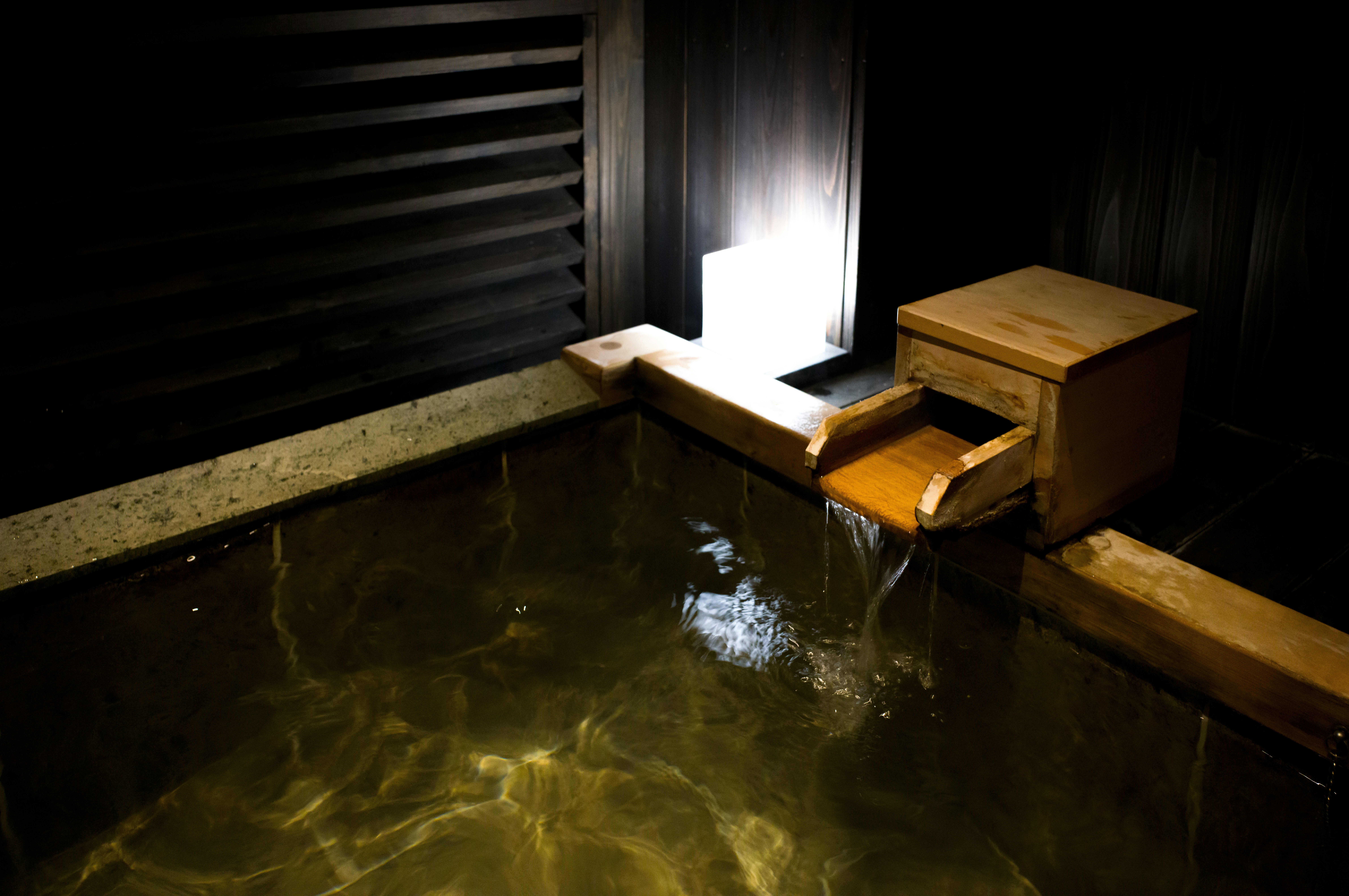 Private Japanese onsen bath — Honshu hot spring culture